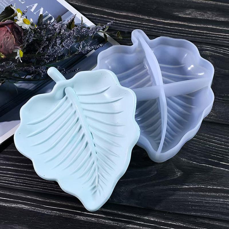 3D Maple Leaf Ash Tray Resin M - Resin Art Coasters ulasan dan harga